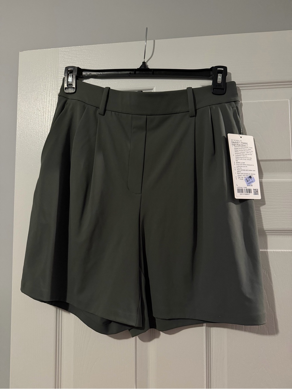 Lululemon Olive Green Women’s Shorts